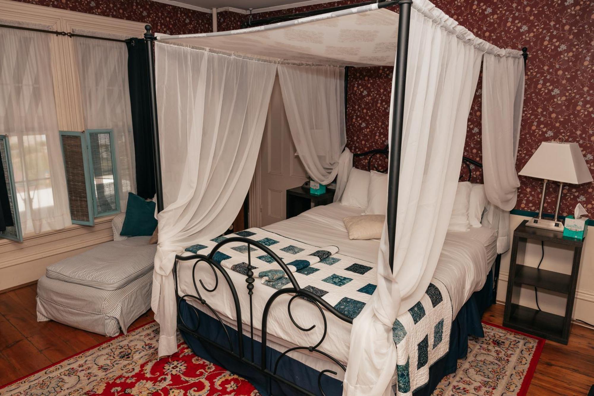 Old Village Inn أوجونكويت المظهر الخارجي الصورة
